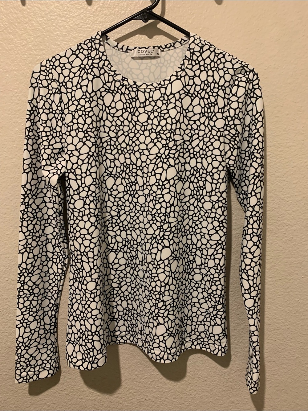 Cover Women's Long Sleeve Pebble-Print Top - White/Black